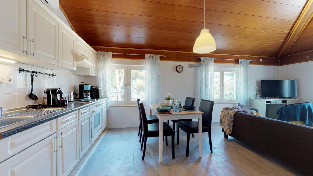 Lora Deluxe Superior 5 Star Apartment, Your Piece Of Heaven By The Sea & Park With Sea & Park View Новиград Экстерьер фото